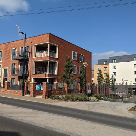 Suffield Lodge By Wycombe Apartments ハイワイクーム エクステリア 写真